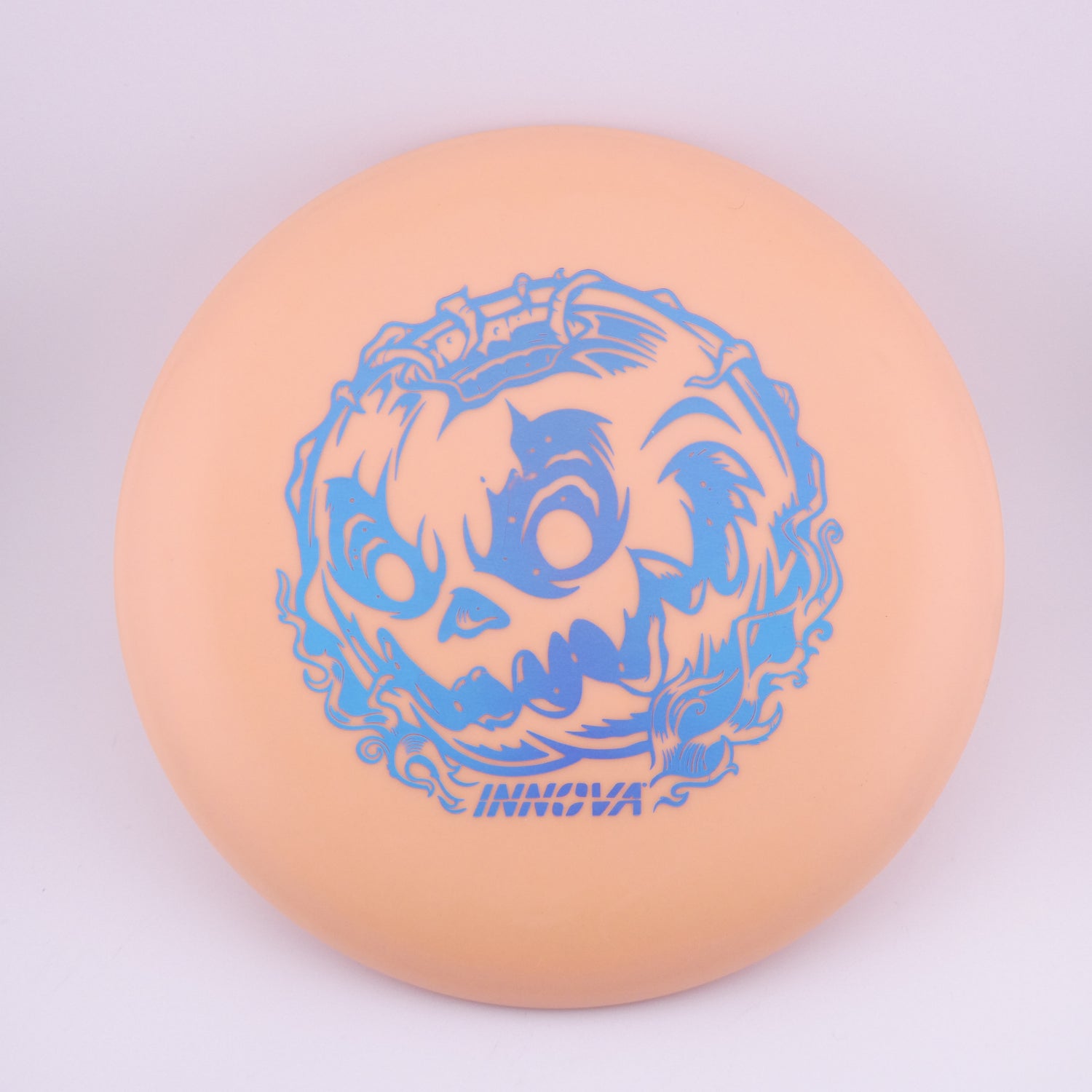 Innova Classic Glow Aviar - Halloween Pumpkin Edition 173-175g putt & approach disc disc golf disc